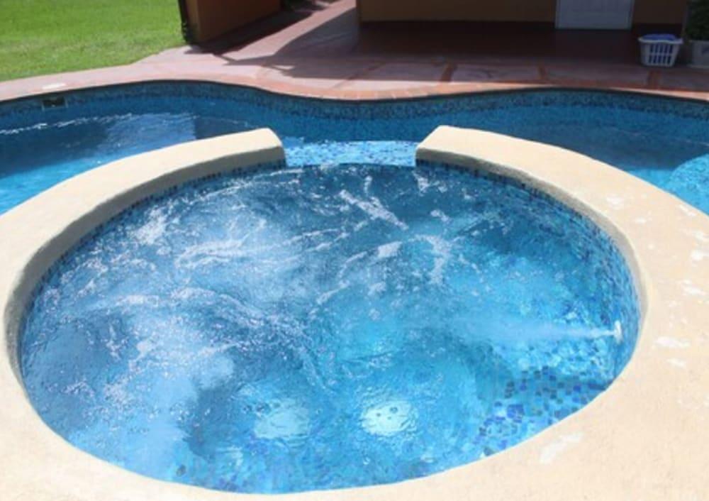 Albrook Hotel 4*