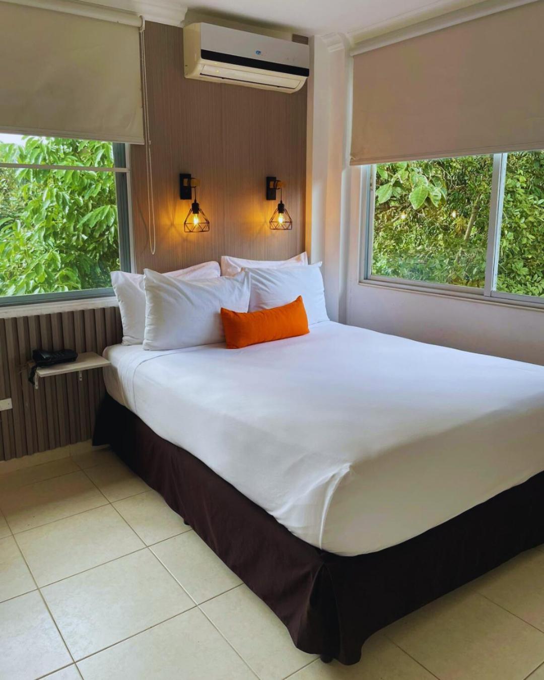 Hotel Albrook