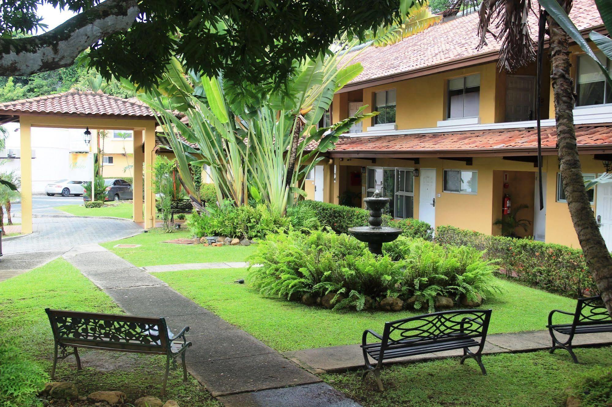 Albrook Hotel 4*